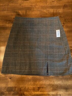 Old Navy Women's Brown Plaid Heritage Mini Skirt in Medium Tall